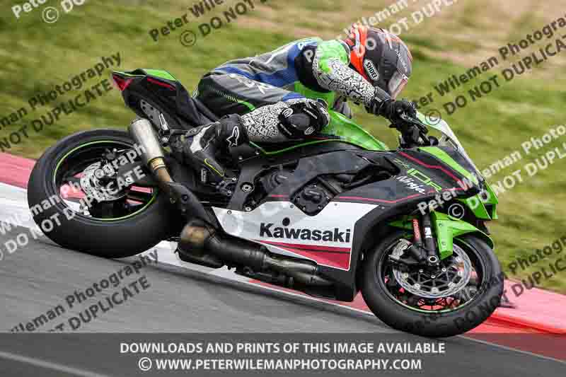 cadwell no limits trackday;cadwell park;cadwell park photographs;cadwell trackday photographs;enduro digital images;event digital images;eventdigitalimages;navarra;no limits trackdays;peter wileman photography;racing digital images;trackday digital images;trackday photos